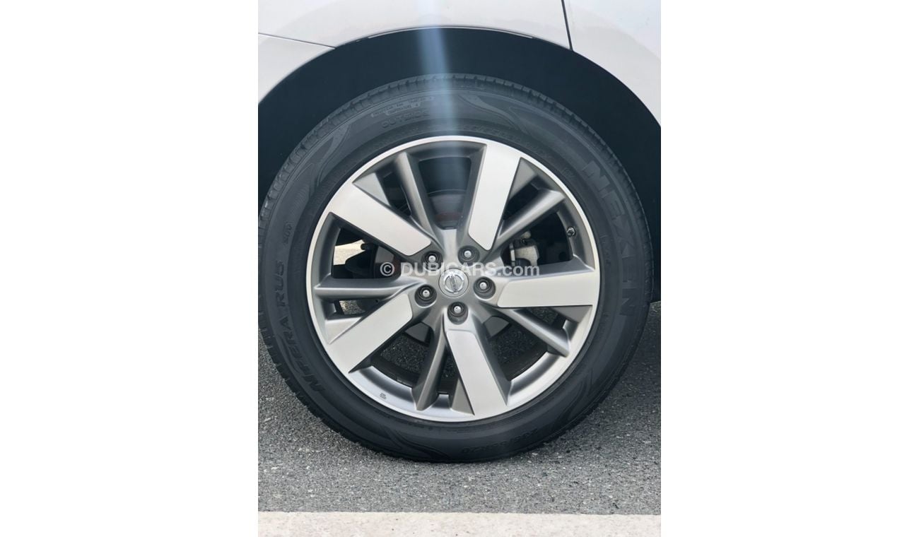 نيسان باثفايندر SV نيسان باثفندر موديل 2013 خليجي حاله ممتازه من الداخل والخارج كراسي جلد وبانوراما ومثبت سرعه مالك 