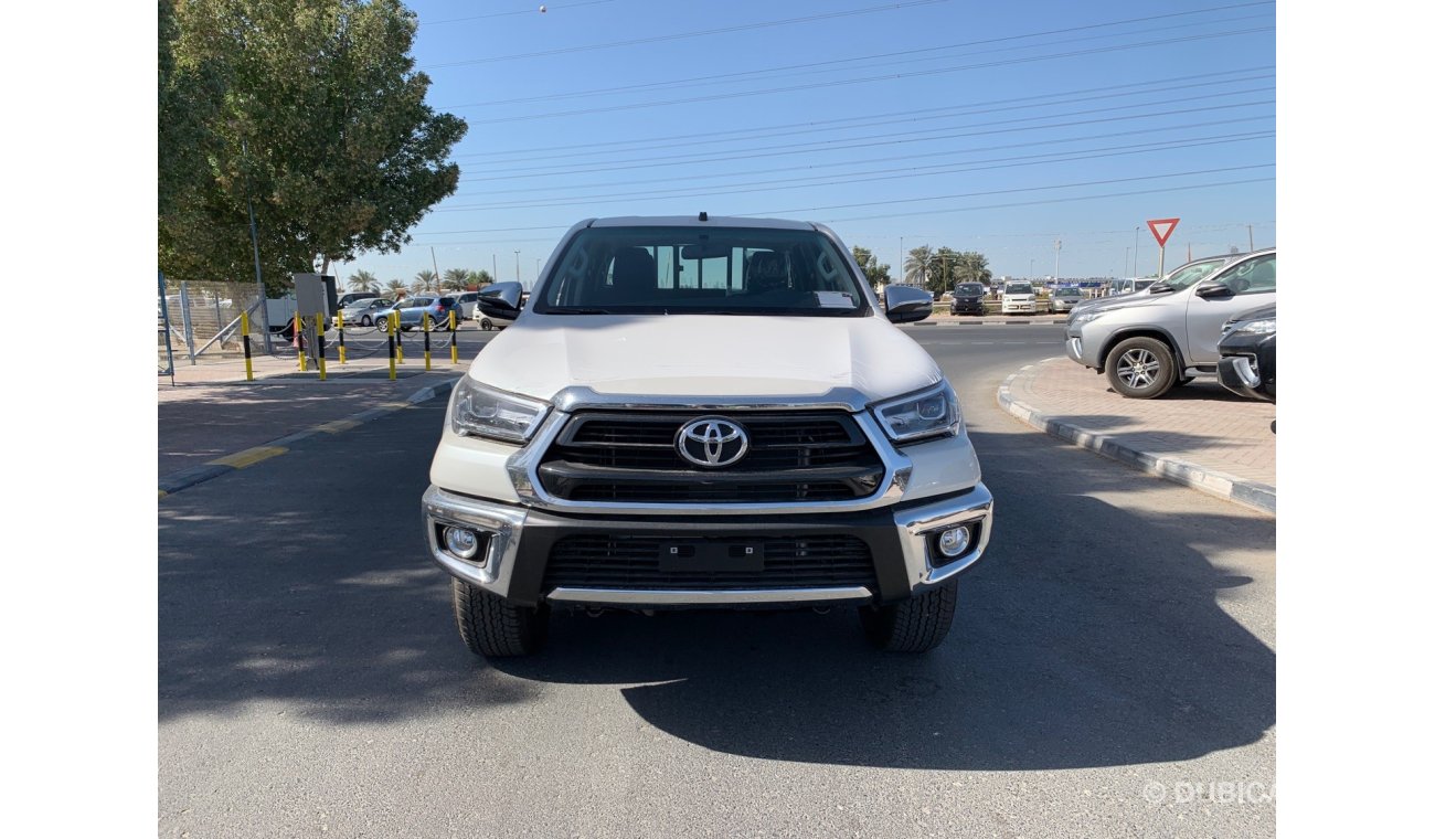 Toyota Hilux SR5 PETROL 2021 ( PUSH START - WOOD )