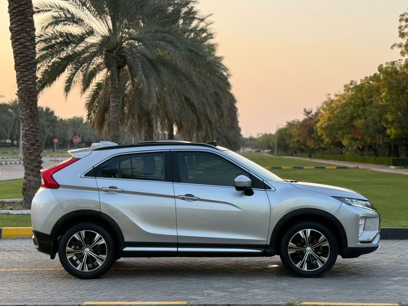 ميتسوبيشي إكلبس كروس GLS Highline 1.5L FWD