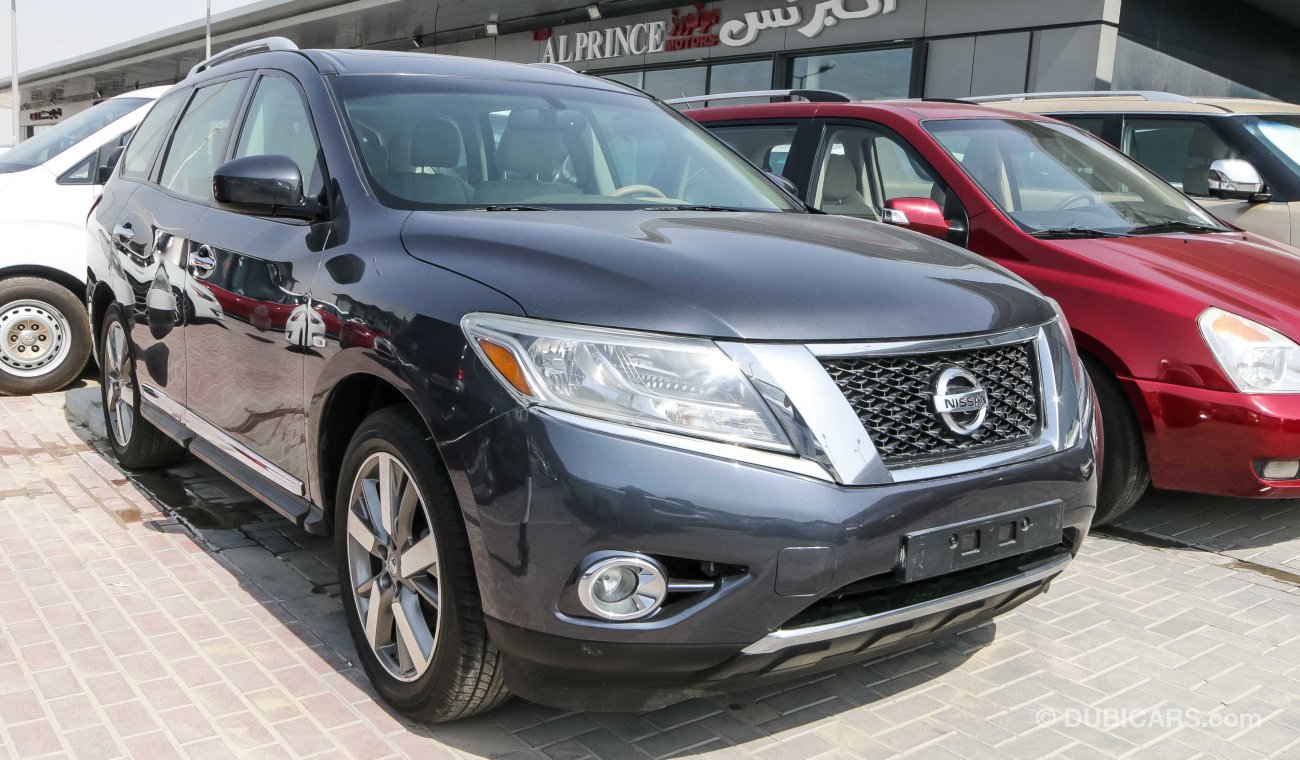 Nissan Pathfinder SV