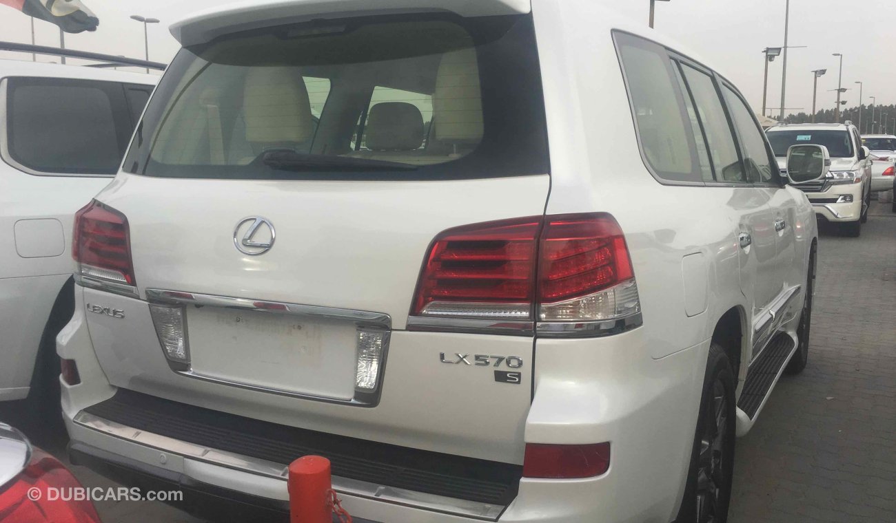 Lexus LX570