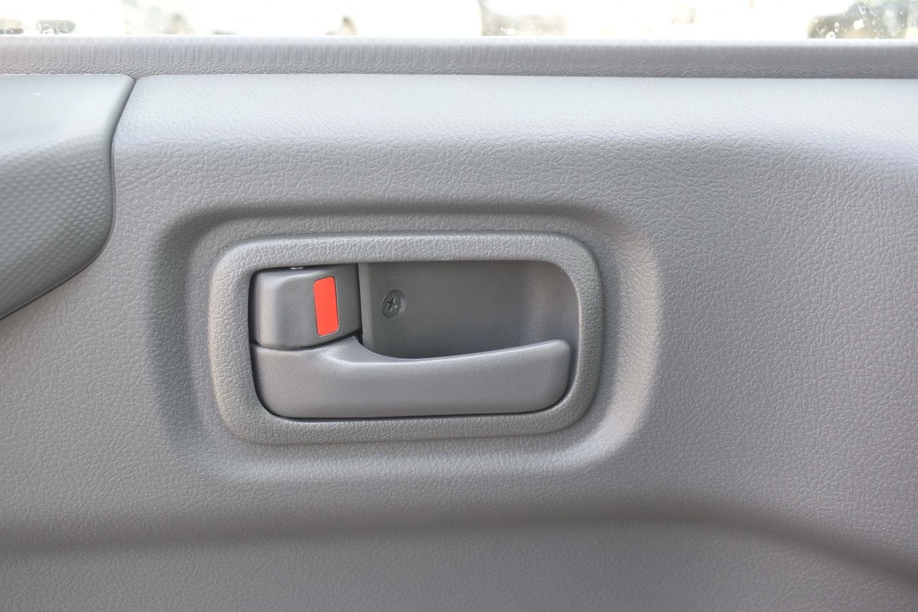 تويوتا كوستر 2.7L (23-Seater)