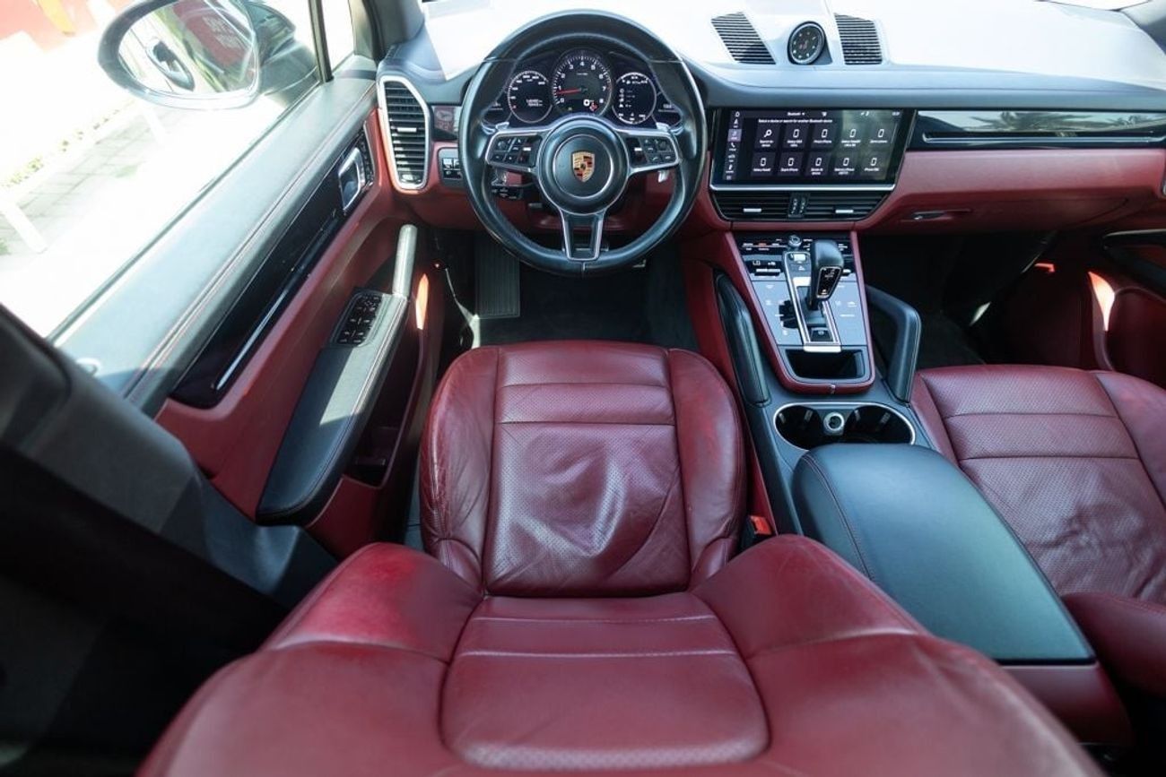 Porsche Cayenne S 2.9L (440 HP)