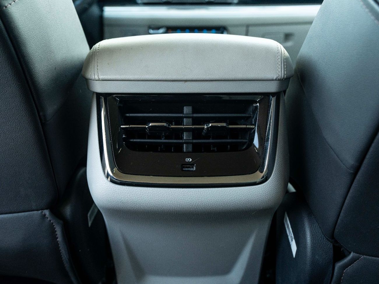 Ford Territory AED 1,494 PM • TERRITORY 1.8L STD • OFFICIAL FORD WARRANTY + SERVICE PLAN UNTIL 2027 • FRESH ARRIVAL