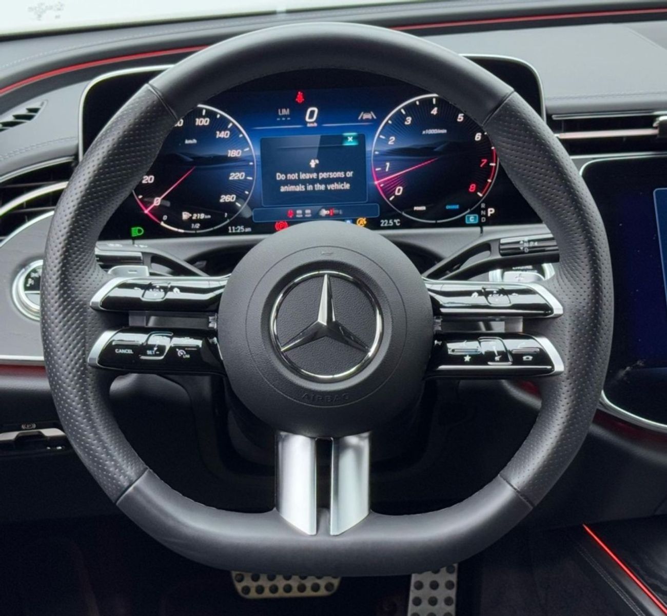 Mercedes-Benz E200 2.0L 2024 Mercedes Benz E200 AMG Night Package, 2025 Mercedes Warranty, Full Service History, Low Km