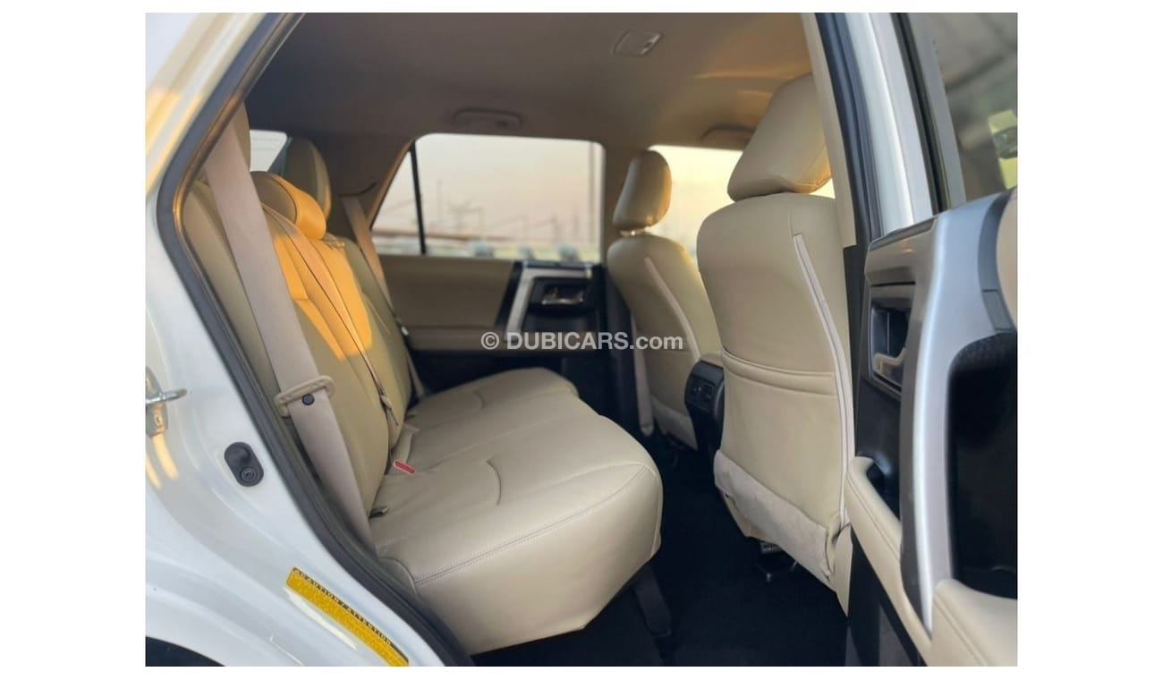 Toyota 4Runner 2022 Toyota 4Runner SR5 Premium 4x4 - - UAE PASS