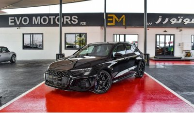 Audi RS3 Sport(Back,Exhaust)*HUD*Cruise*Panorama*BangOlufsen*CarbonSpoiler,Dash *Package(RS+G,Dynamic+,Memory