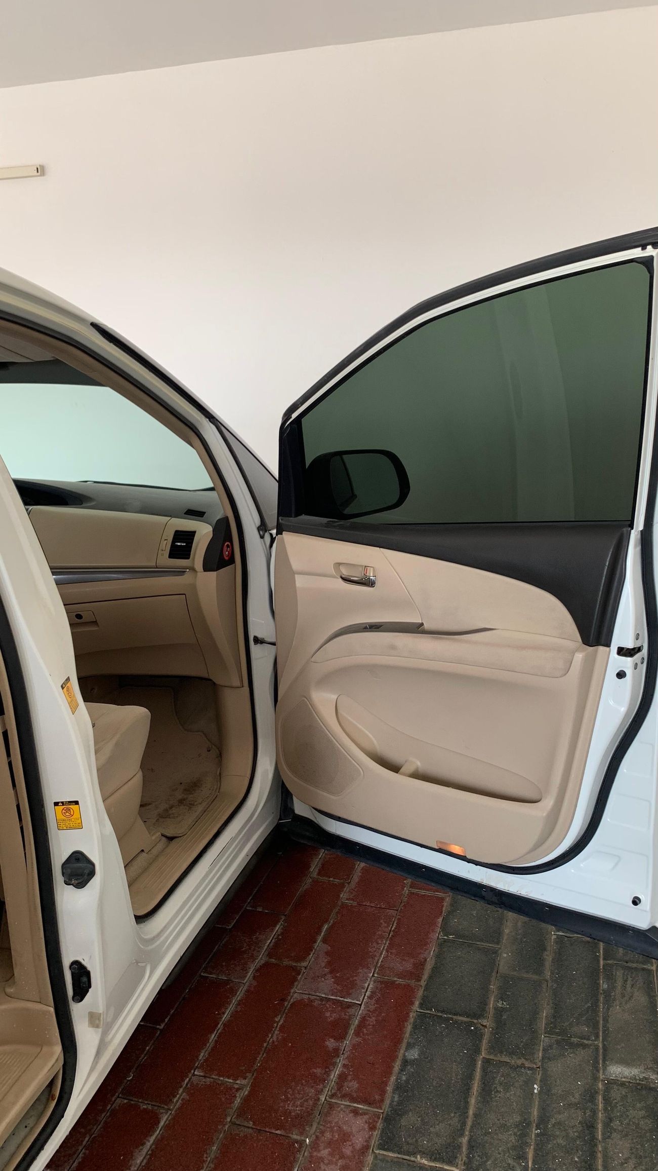 تويوتا بريفيا S 2.4L