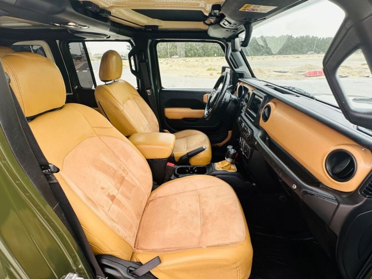 Jeep Wrangler Sport 3.6L M/T MODEL 2021 GCC CAR PERFECT CONDITION INSIDE AND OUTSIDE FULL OPTION