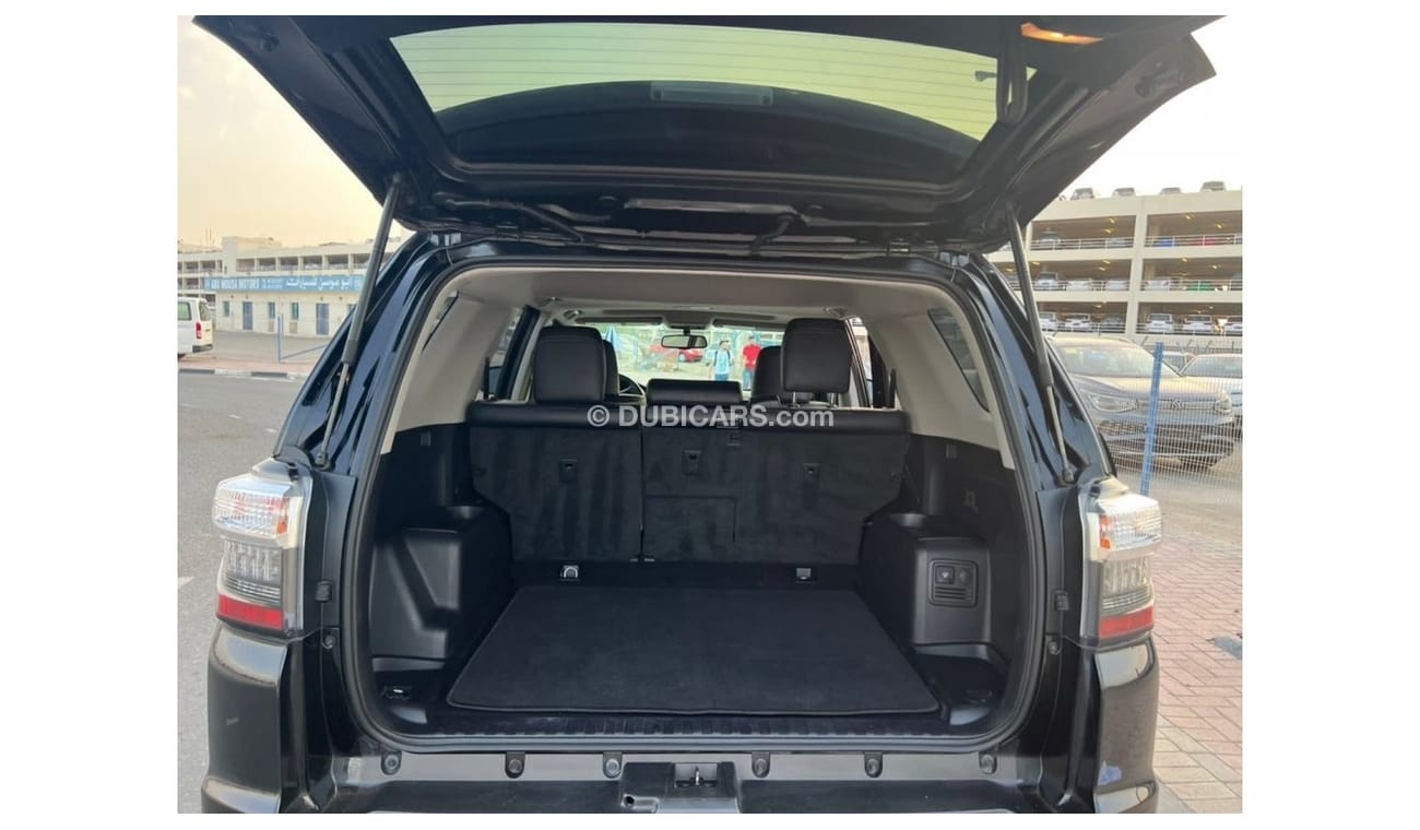 Toyota 4Runner 2019 BLACK EDITION PUSH START ENGINE SUNROOF 4x4
