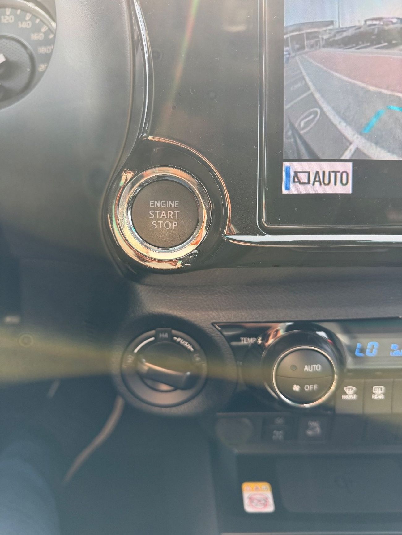 تويوتا هيلوكس GR Sport 2.8L