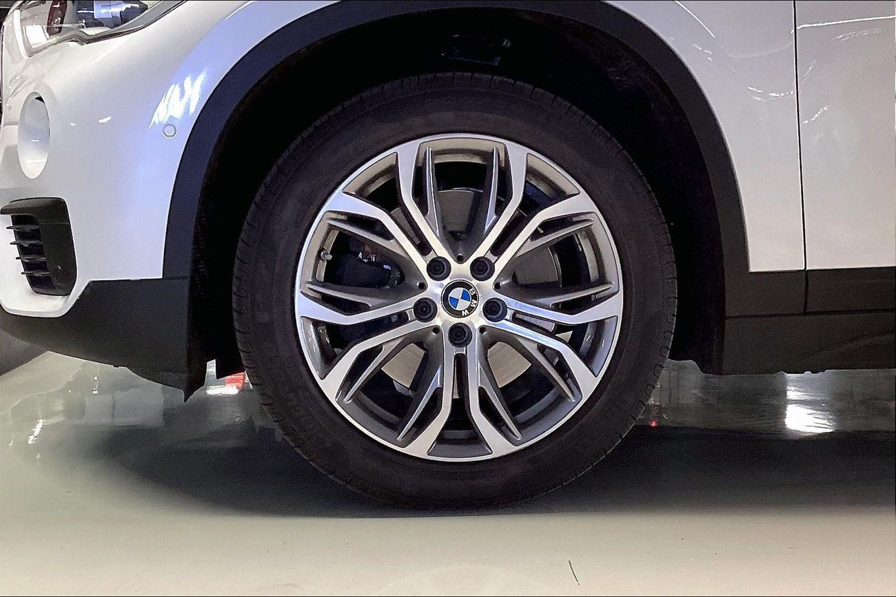 بي أم دبليو X1 sDrive 20i Sport Line | شامل الضمان | 0 ﺪﻔﻋﺓ ﺃﻮﻟﻯ