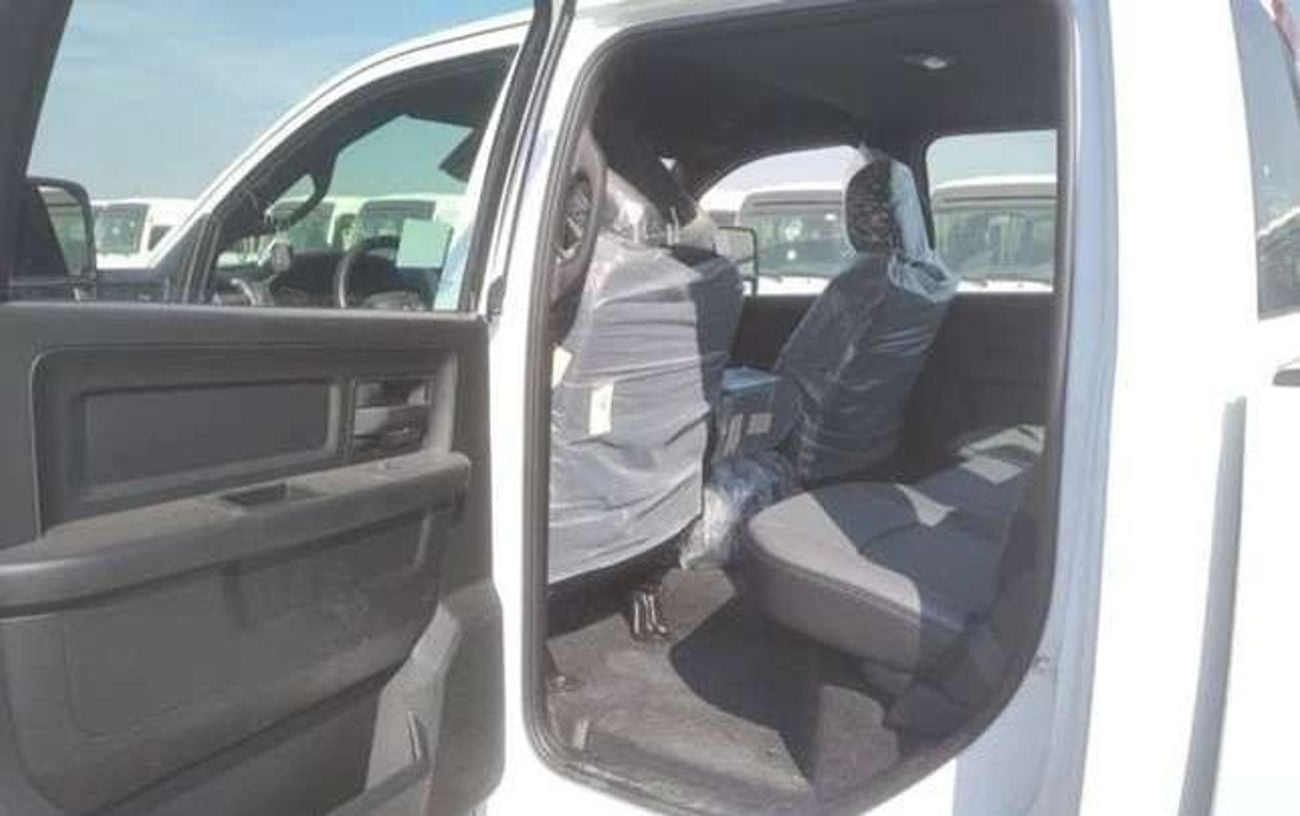 رام 2500 Ram 2500 Crew Cab Tradesman 6.4L 4WD (5-Seater)