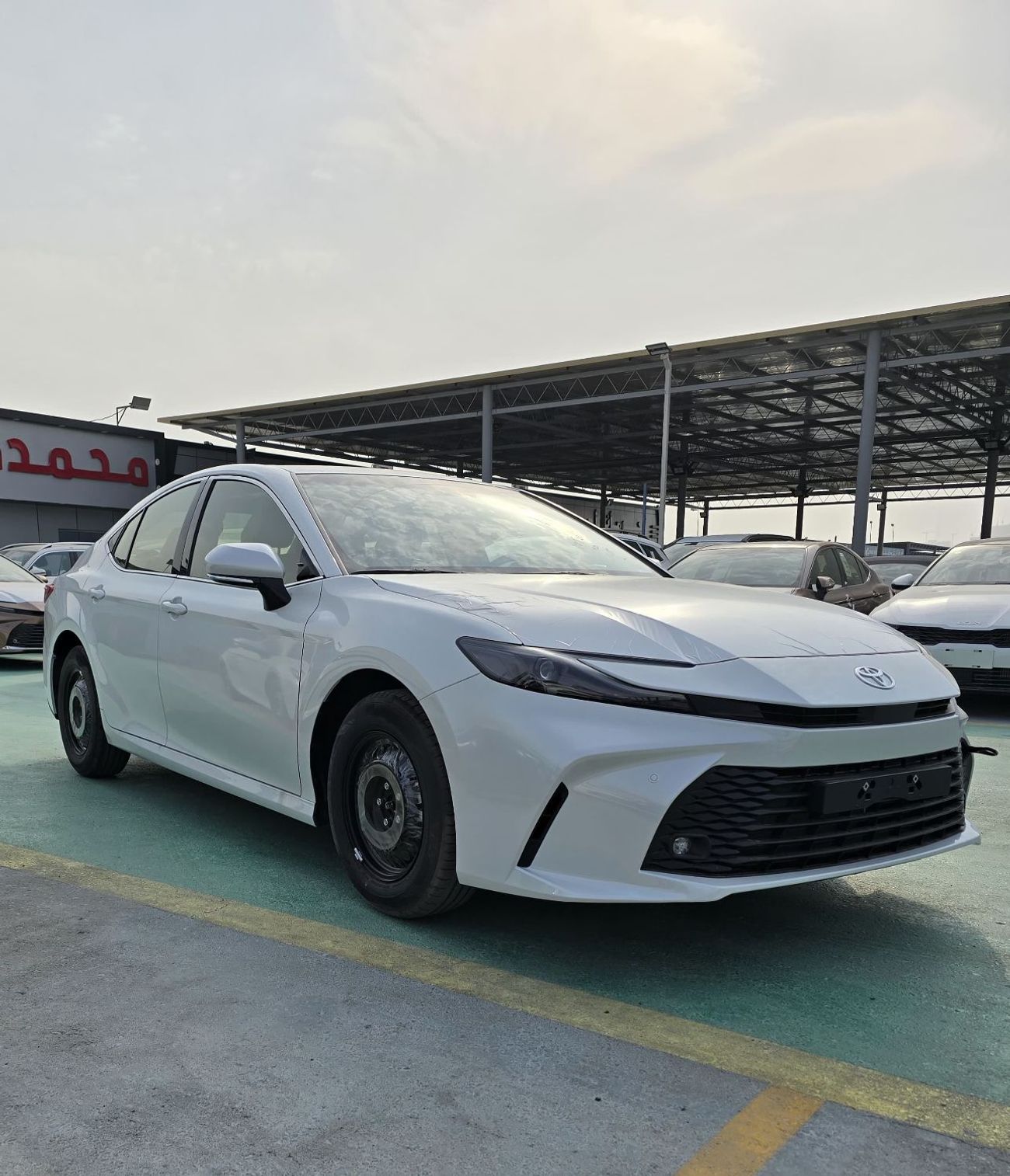 تويوتا كامري E 2.5L