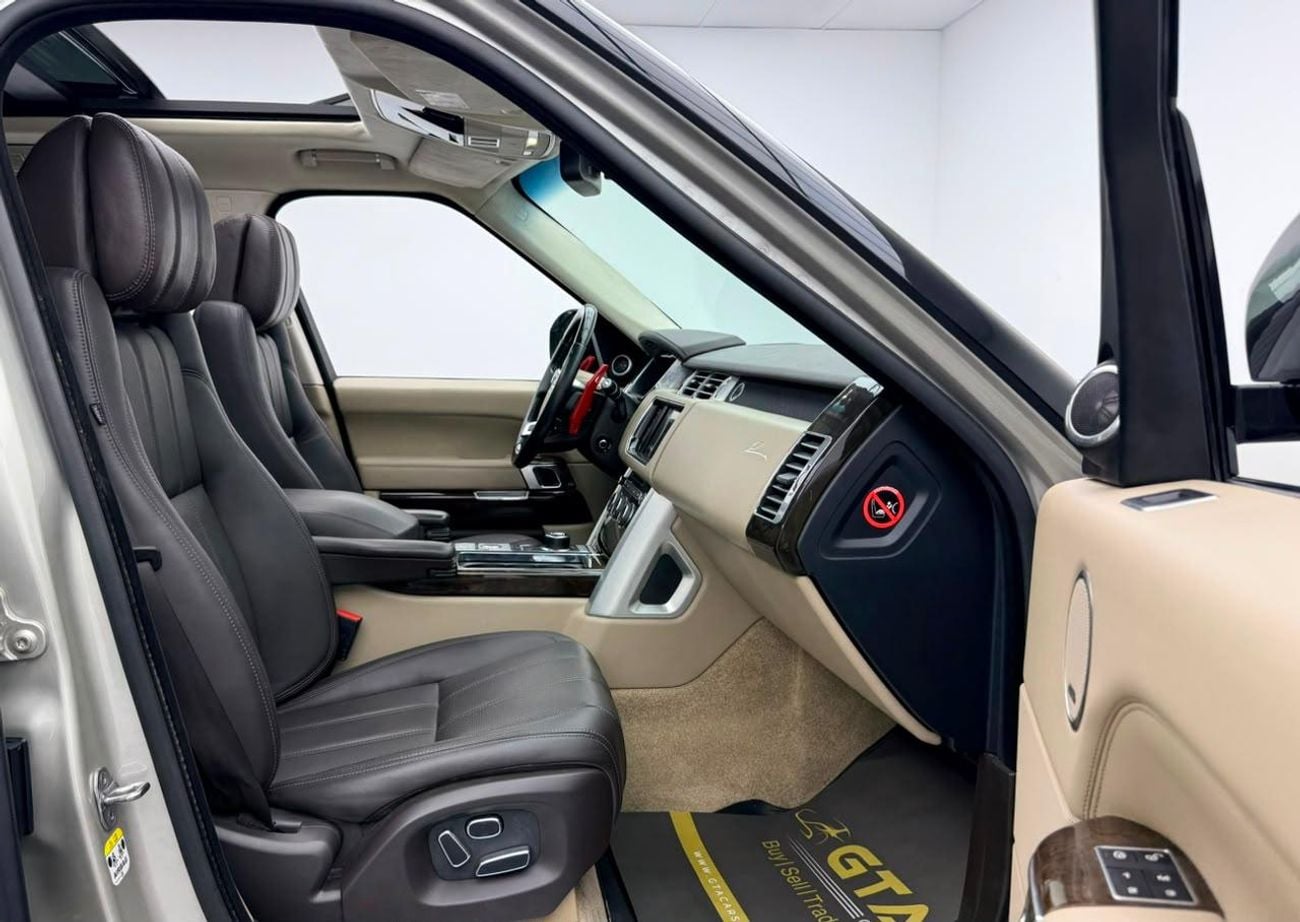 Land Rover Range Rover VOGUE 2013 Range Rover Vogue Lumma CLR Original, Just Been Serviced, Excellent Condition, GCC