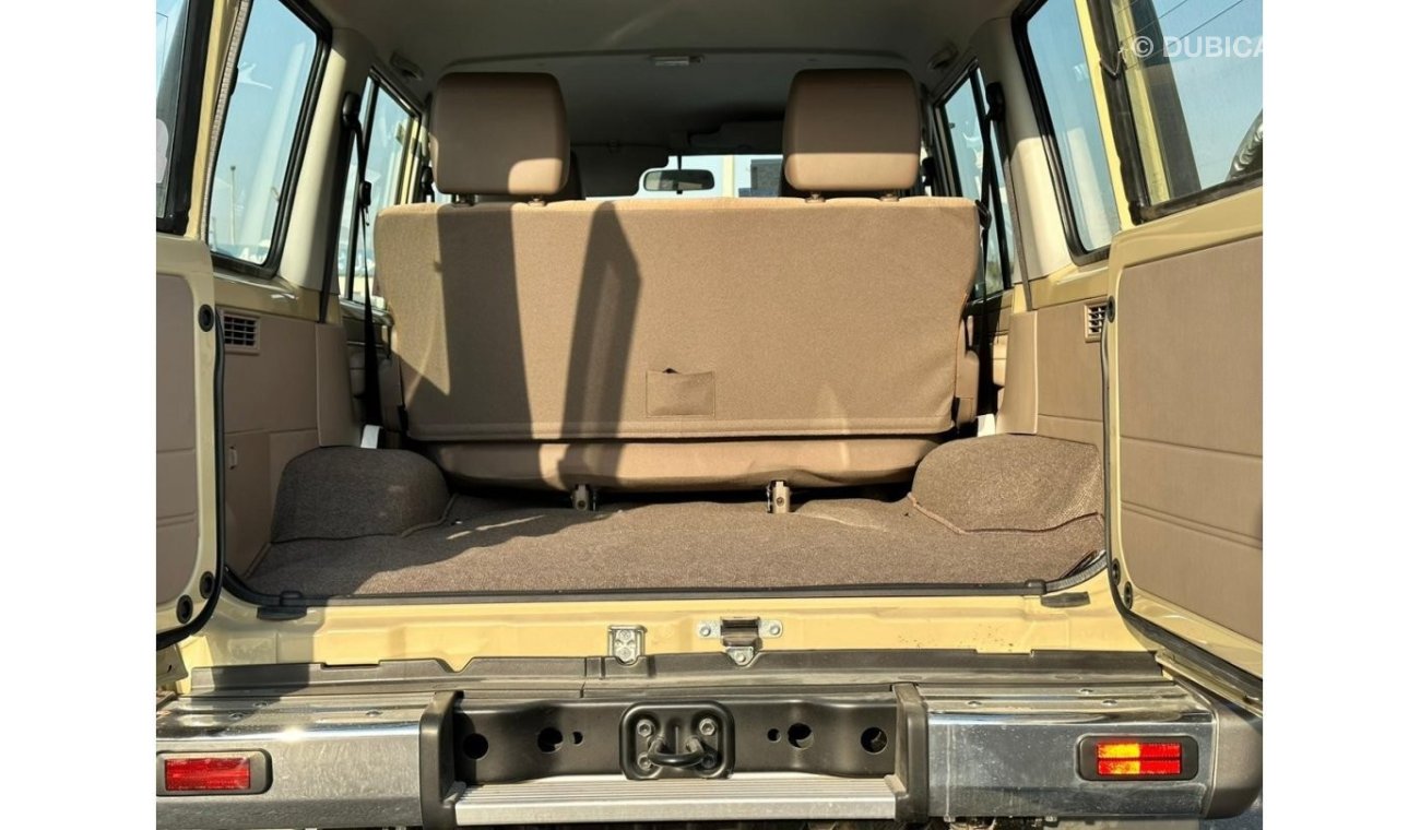 Toyota Land Cruiser Hard Top TOYOTA LAND CRUISER 4.0 HARDTOP PETROL