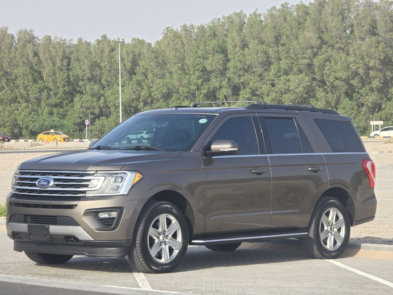 فورد إكسبيديشن XLT 3.5L (380 HP) FWD