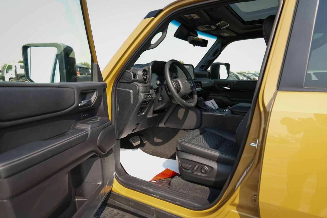 تويوتا برادو Brand New Toyota Hybrid Adventure Dual tone 5 seats available