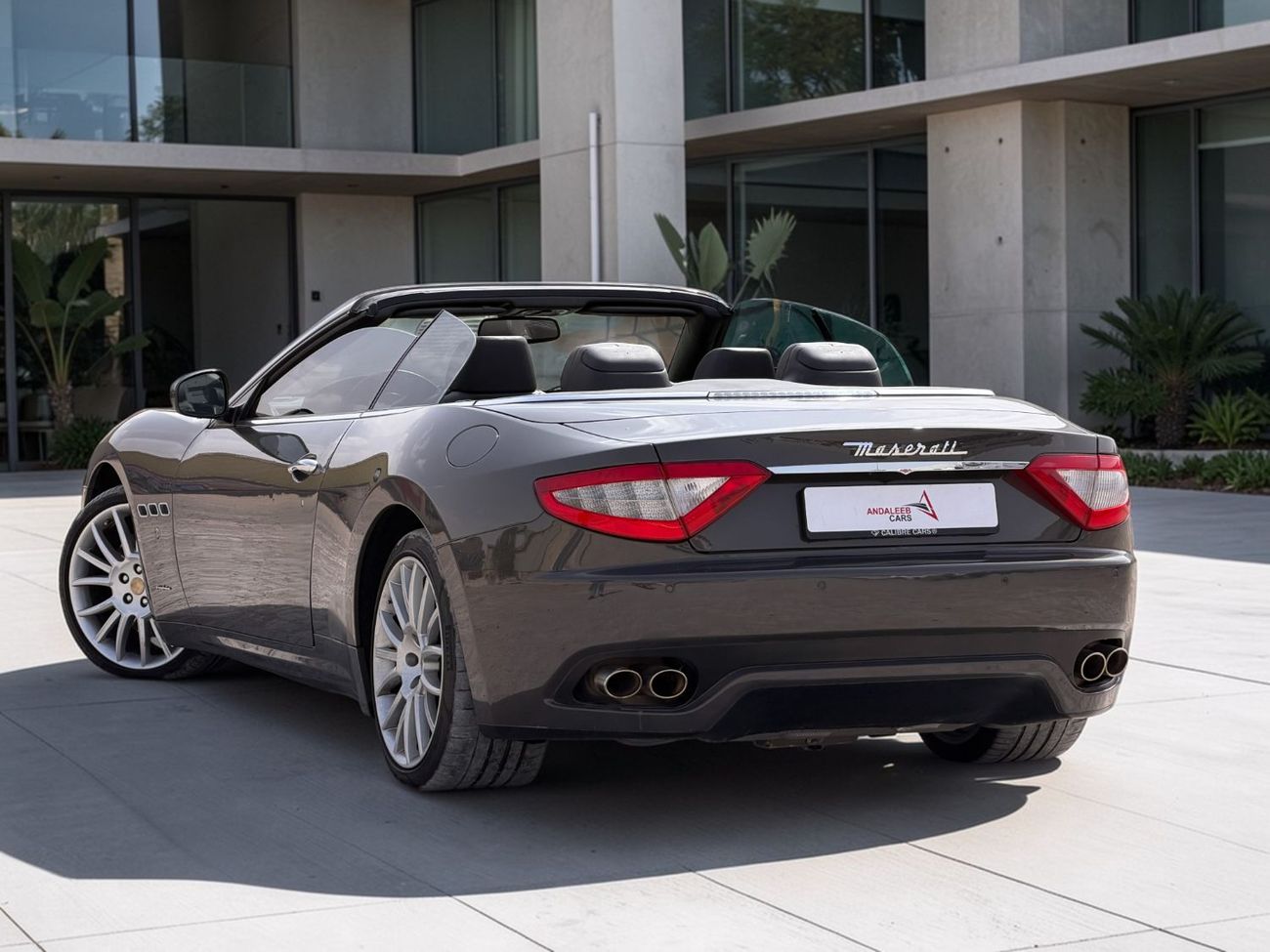 مازيراتي جران كابريو MASERATI GRANCABRIO FENDI EDITION | 4.7L V8 – 460 BHP | 2012 | GCC SPECS