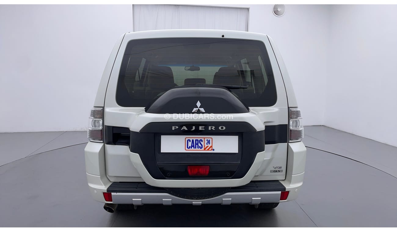ميتسوبيشي باجيرو GLS LOWLINE 3.5 | بدون دفعة مقدمة | اختبار قيادة مجاني للمنزل