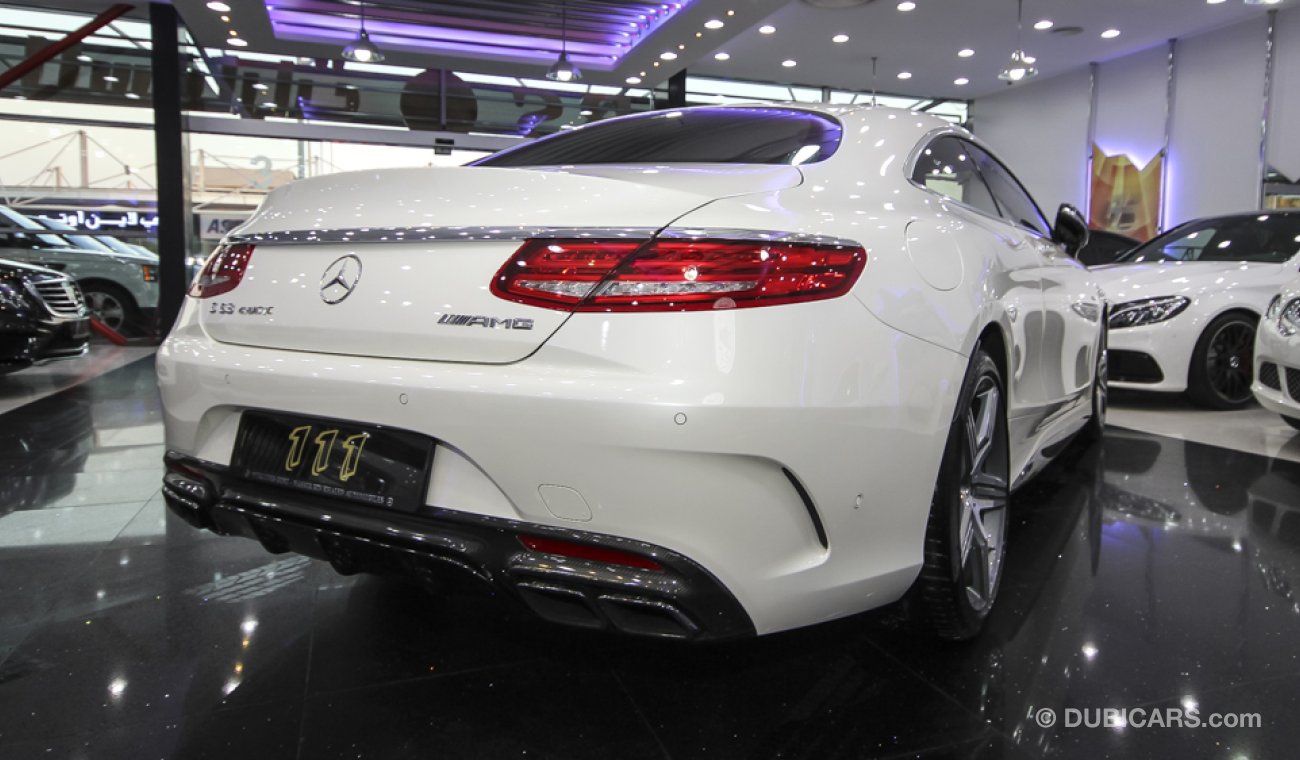 Mercedes-Benz S 63 AMG Coupe 4Matic