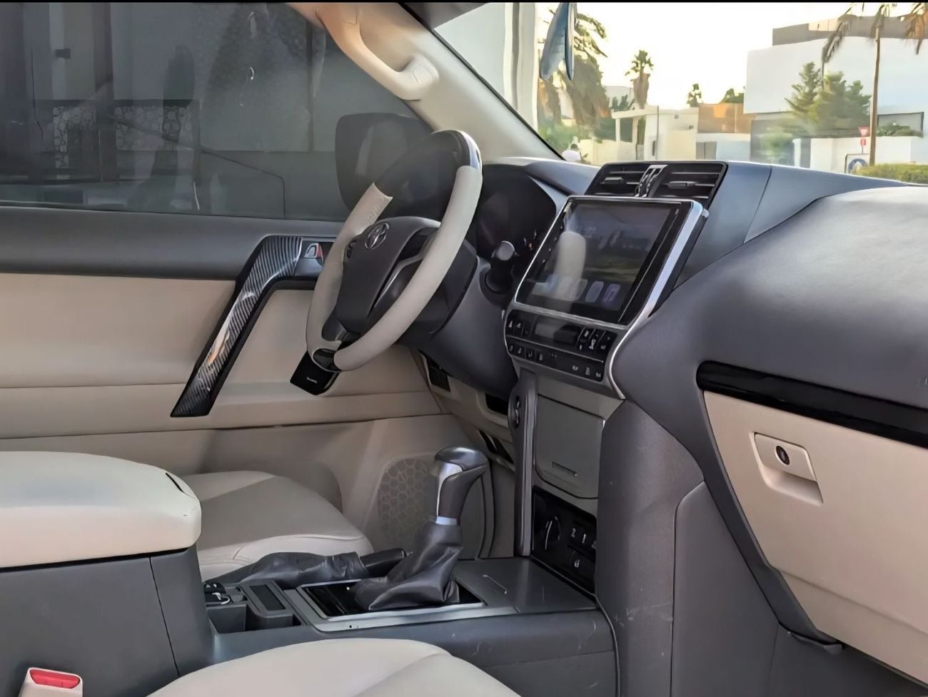 تويوتا برادو TXL LHD 4.0L V6 1GR petrol engine Automatic Gear 4WD 7 Seats 5 Doors