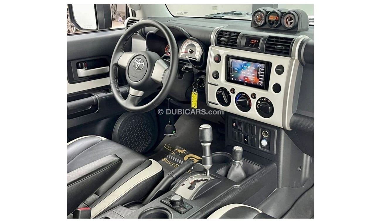 Toyota FJ Cruiser Extreme Extreme Extreme 2016 Toyota F J Cruiser(Extreme), Full Service History-Warranty, GCC.