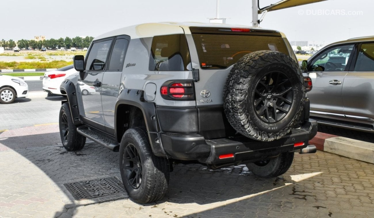 Toyota FJ Cruiser