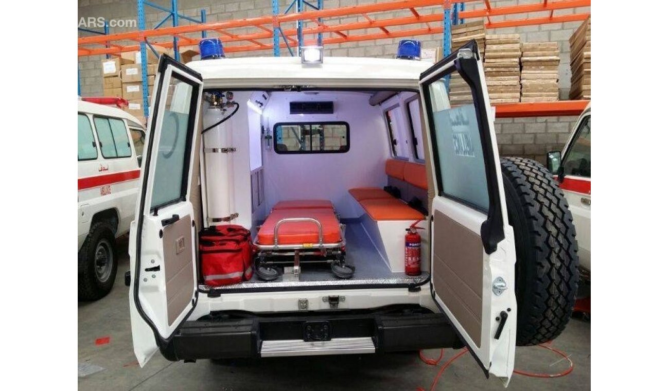 تويوتا لاند كروزر هارد توب 4.2L MT Ambulance  Diesel 2021MY
