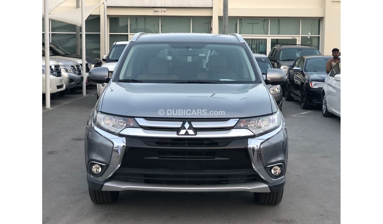 Used Mitsubishi Outlander 2017 for sale in Dubai 540304