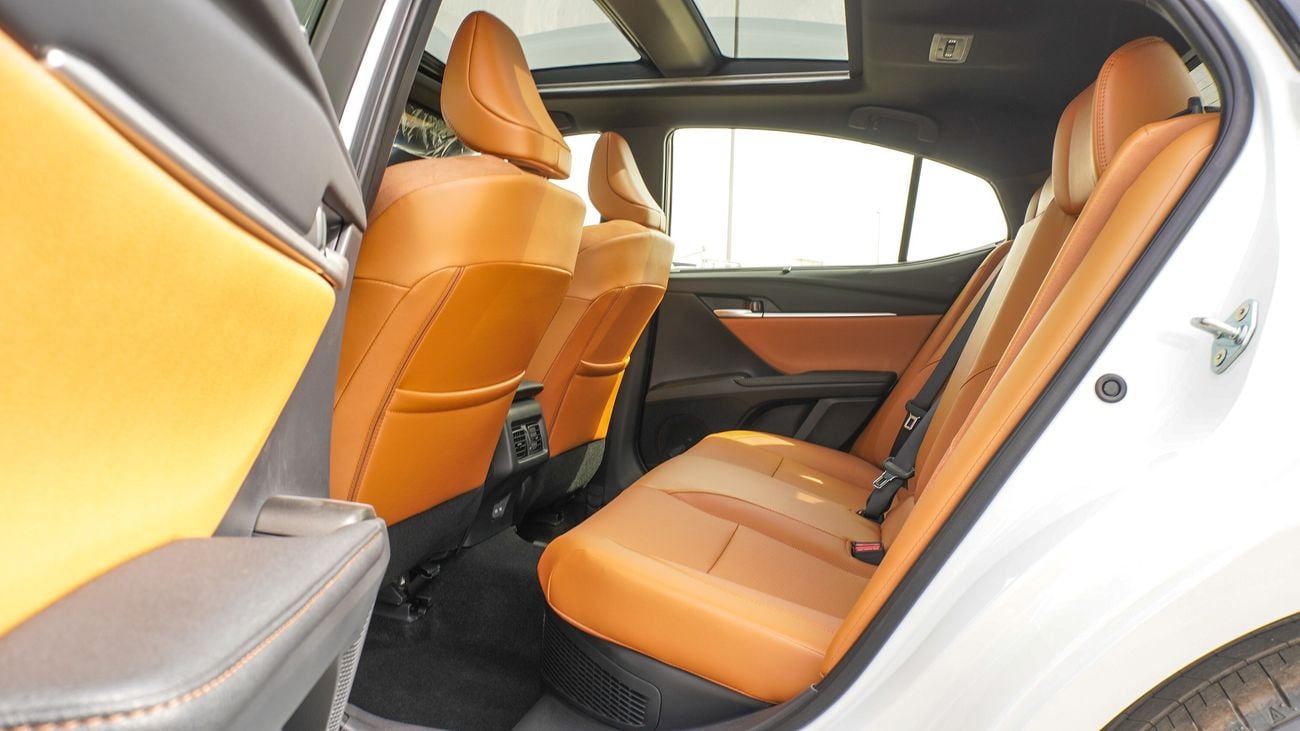 تويوتا كامري Lumiere HEV 2.5L Hybrid