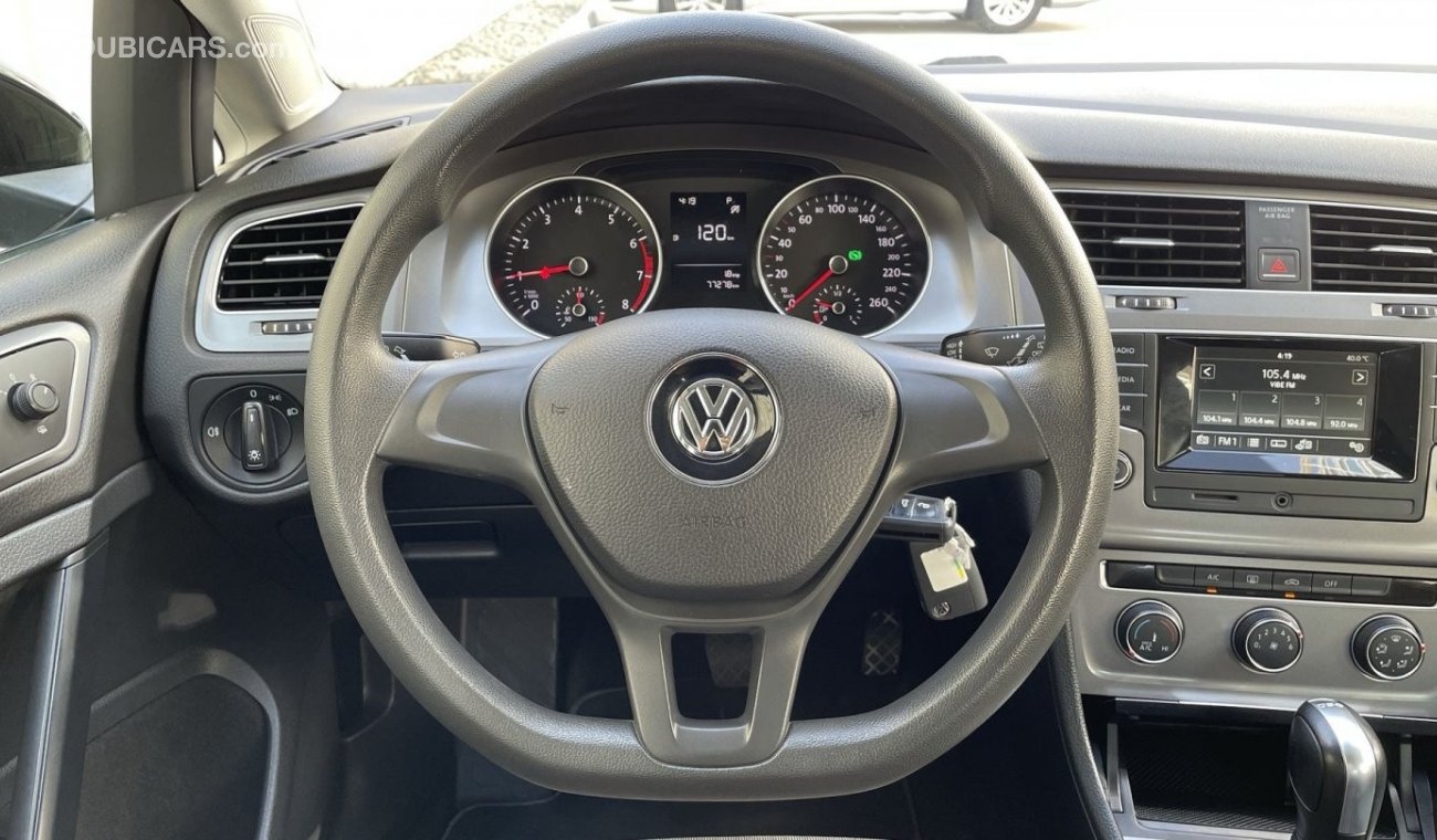 Volkswagen Golf 2.0L | GCC | EXCELLENT CONDITION | FREE 2 YEAR WARRANTY | FREE REGISTRATION | 1 YEAR COMPREHENSIVE I