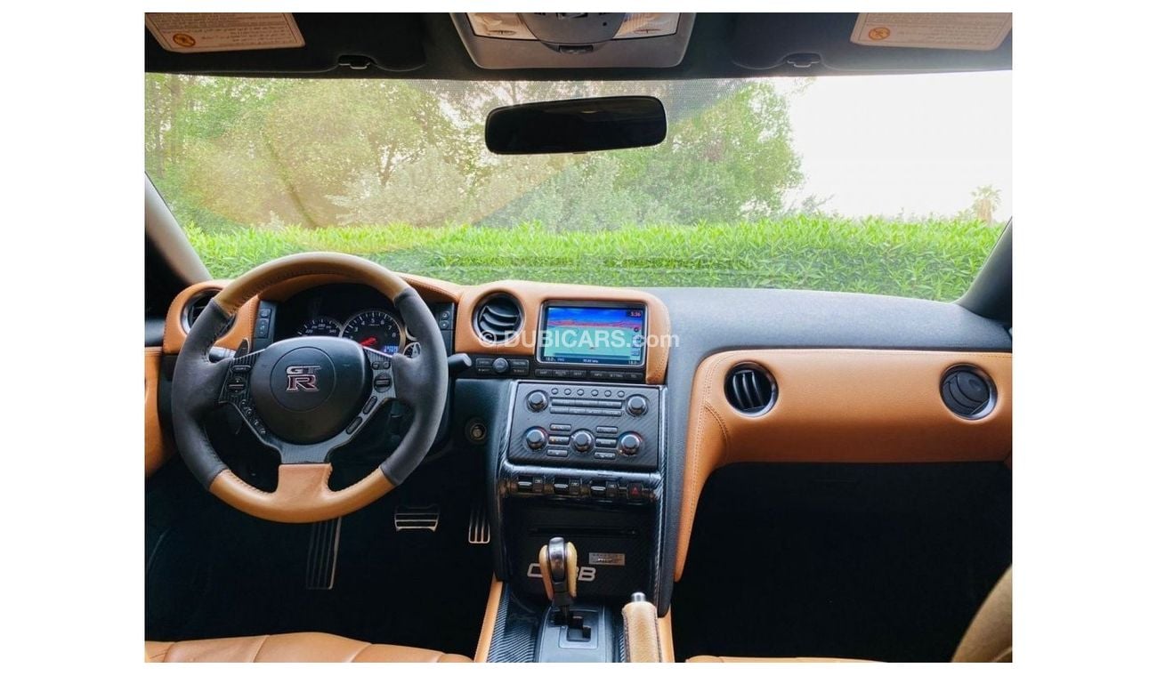 نيسان جي تي ار Std نيسان GT-R بريميوم خليجي 2015 فل ابشن تشييكات الفا لوجيك بحاله ممتازه
