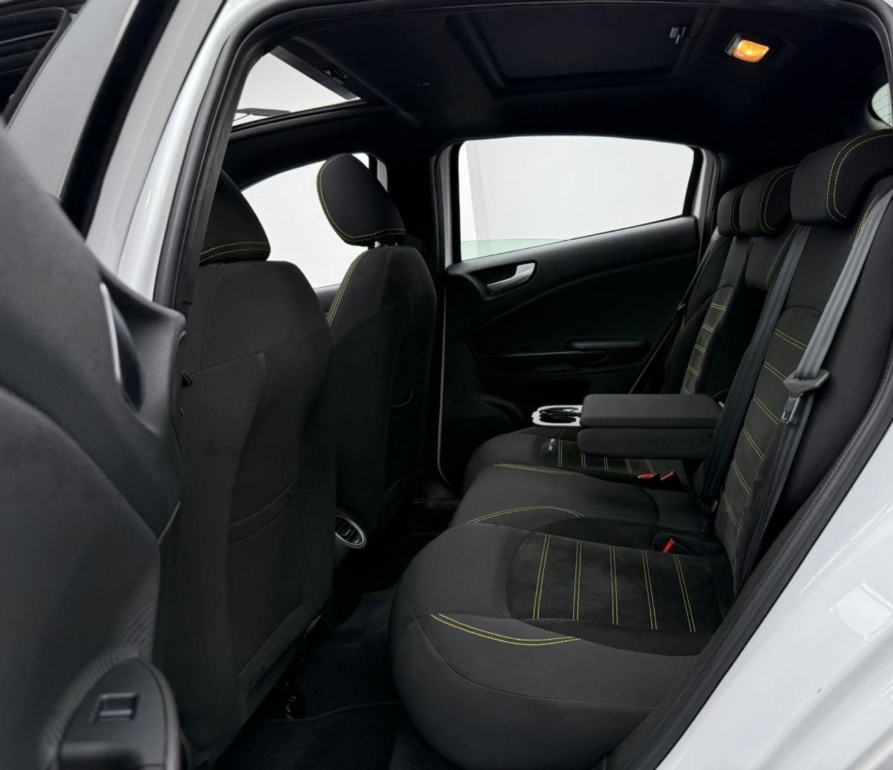 ألفا روميو جوليتا 2021 Alfa Romeo Giulietta Veloce, 2026 Alfa Romeo Warranty, Full Alfa Romeo Service History, GCC