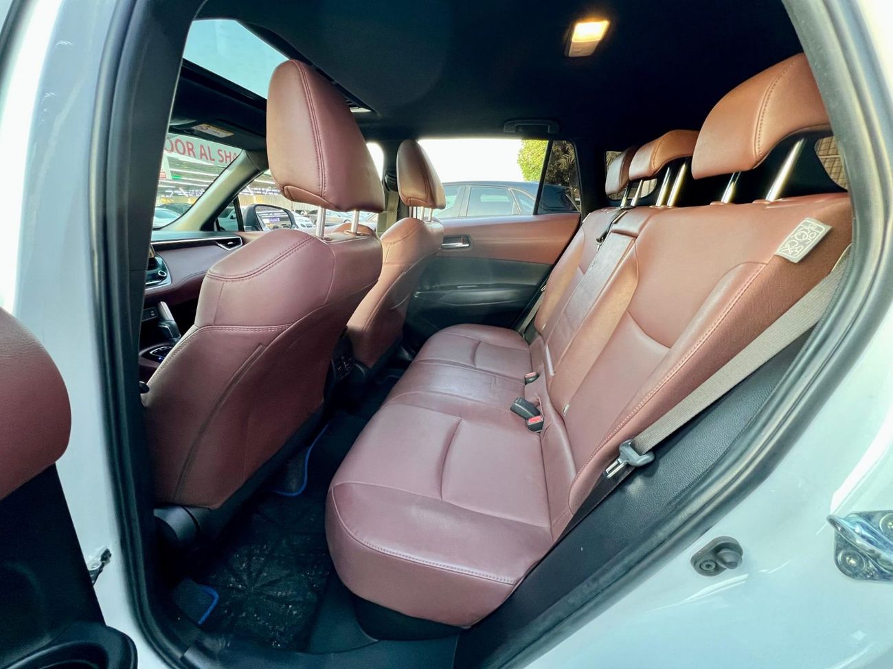 Toyota RAV4 2.5L VXR Hybrid gcc warranty one year bank financie available