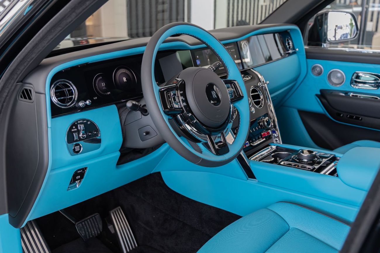 Rolls-Royce Cullinan ROLLS-ROYCE CULLINAN | SILVER BADGE | FULL OPTIONS | BESPOKE SOUND SYSTEM | EUROPEAN SPECS | 2026