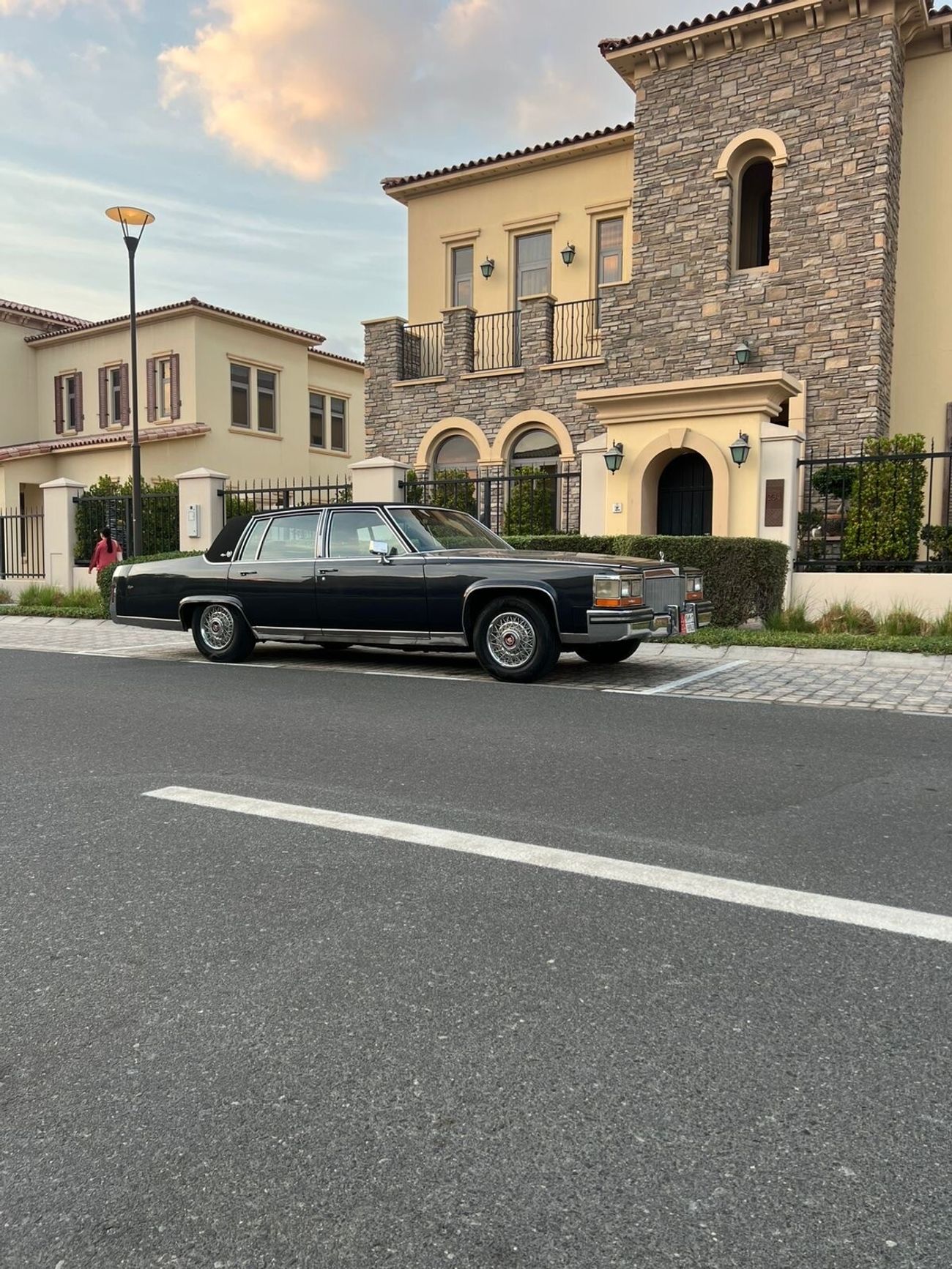 كاديلاك بروجهام 5.7L