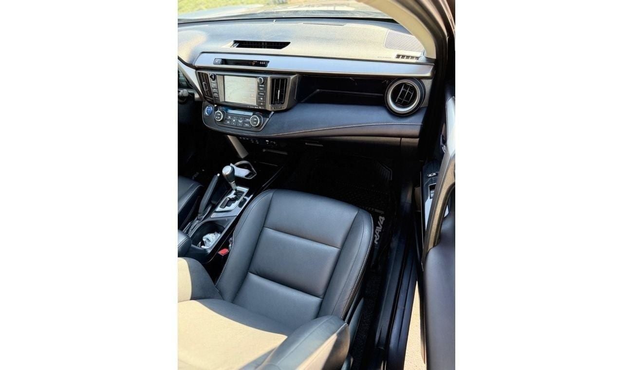 تويوتا راف ٤ Hybrid TOYOTA Limited Full Option