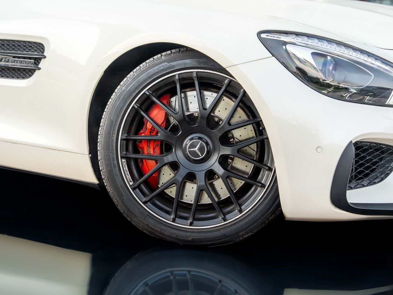 Mercedes Benz AMG GT