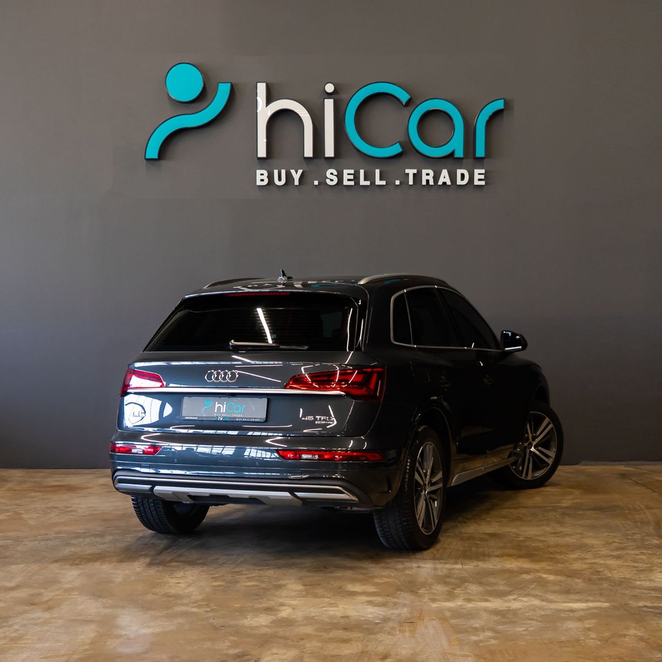 Audi Q5 45 TFSI Quattro 2.0L AED 3,257 pm • 0% Downpayment • Audi Q5 45Tfsi • Agency Warranty And Service Pa