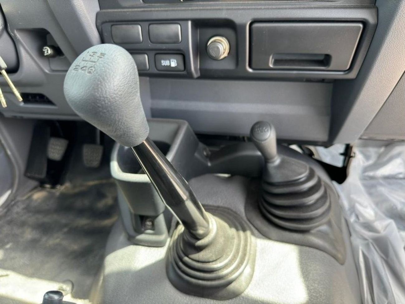 تويوتا لاند كروزر 70 Toyota Land Cruiser78  4.2L