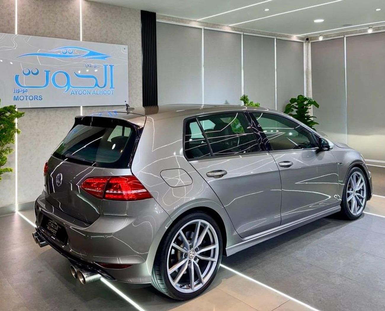 فولكس واجن جولف ار AWESOME VOLKSWAGEN GOLF R || UNIQUE COLOR || FULL OPTIONS || GCC || PERFECT CONDITION || LOW MILEAGE