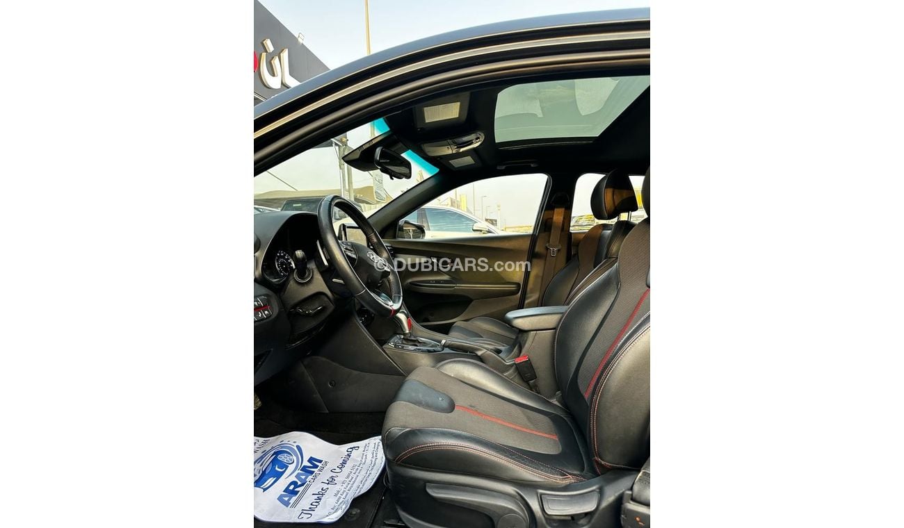 Hyundai Veloster Turbo