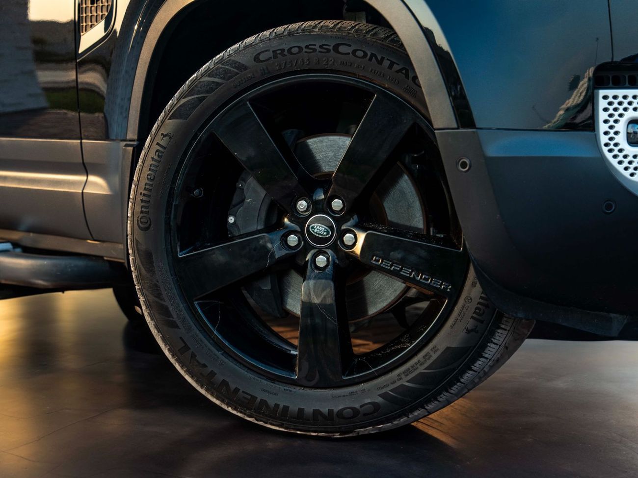 لاند روفر ديفندر P400 110 SE 3.0L (5 Seater)