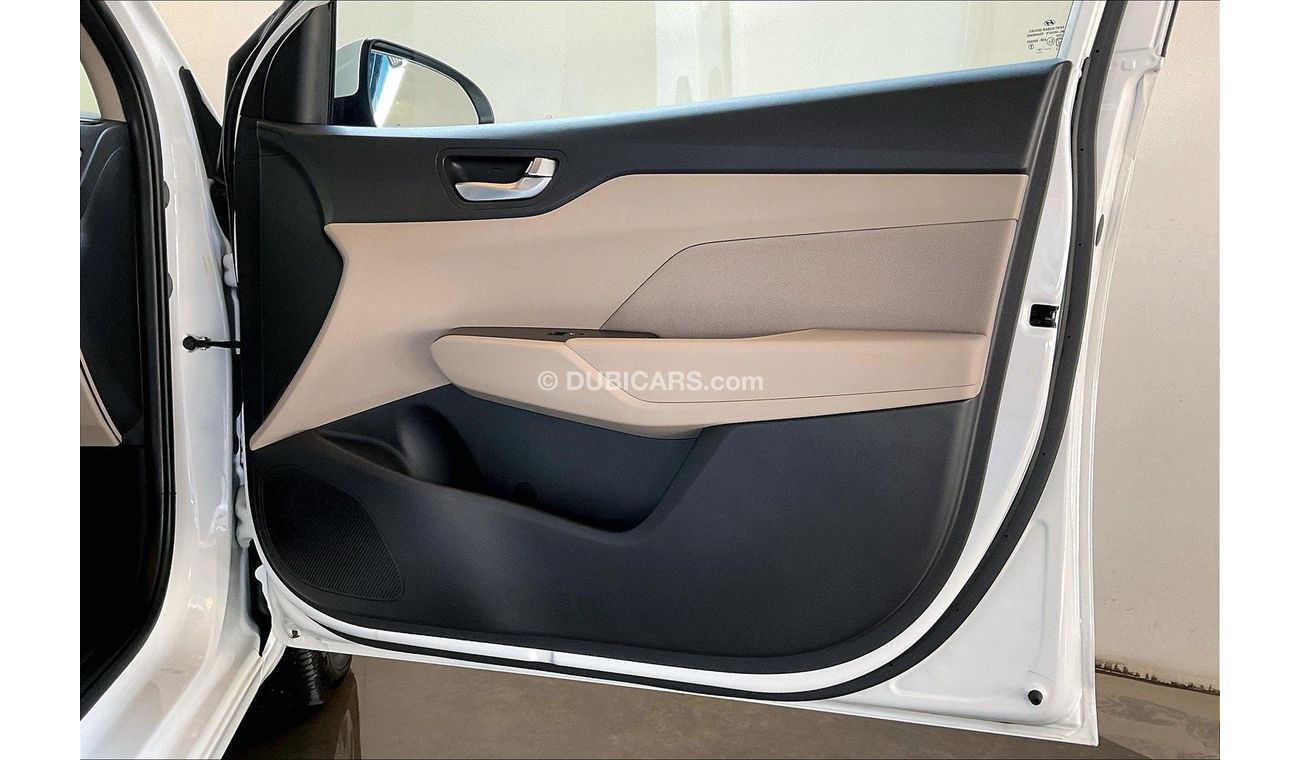 Hyundai Accent Smart Plus