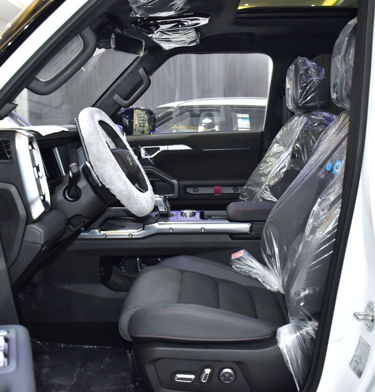 جيتور T2 EXCELLENT DEAL for our Jetour T2 4x4 ( 2025 Model ) in White Color Chinese Specs