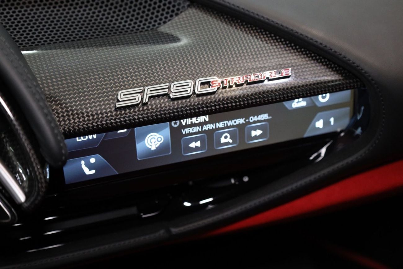 فيراري SF90 ستراديل STRADALE