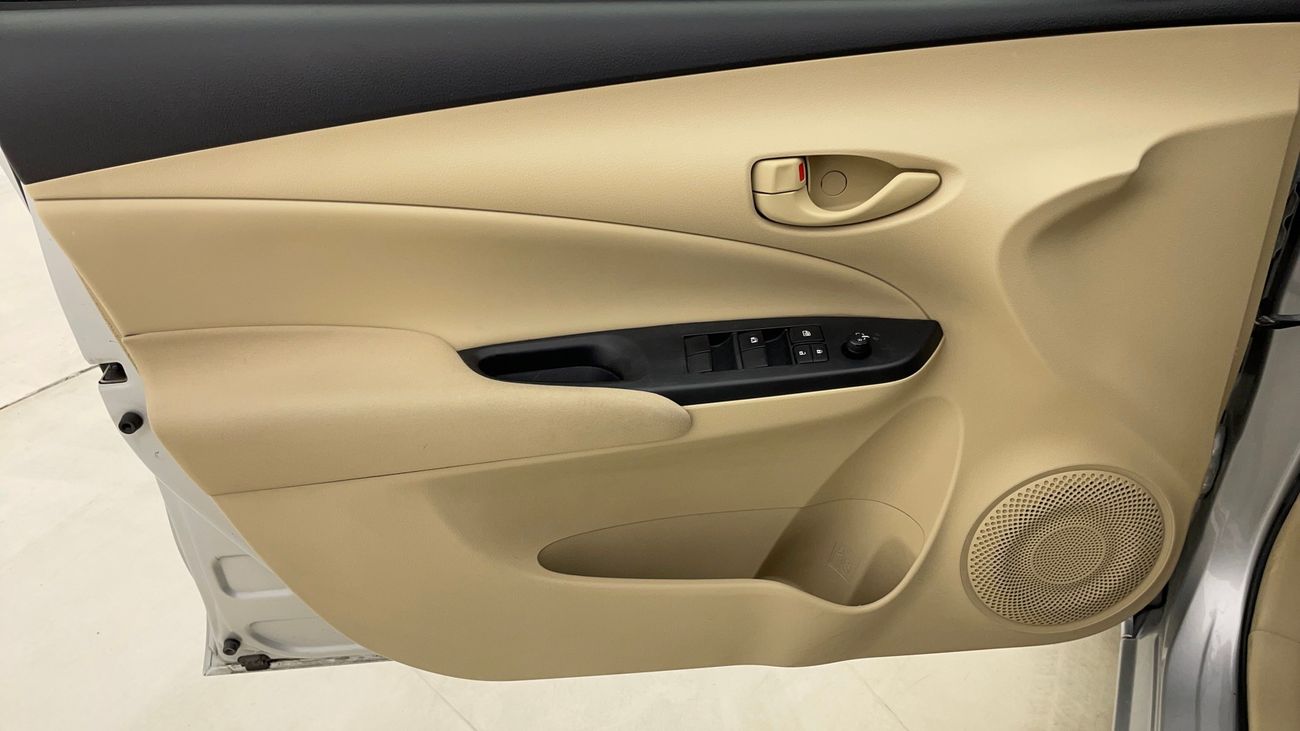 تويوتا يارس SE 1.5 | بدون دفعة مقدمة | اختبار القيادة في المنزل