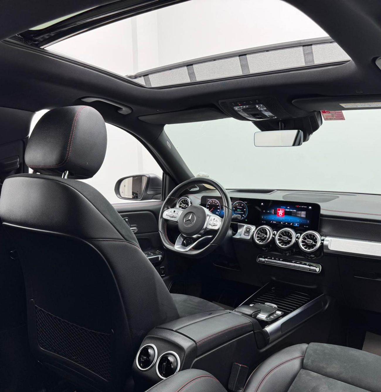 Mercedes-Benz EQB 350 2023 Mercedes-Benz EQB 350 4Matic, 2028 Mercedes Warranty and Service Pack, GCC