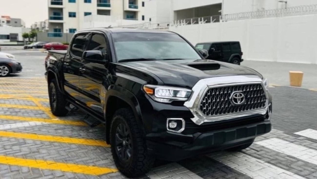 Toyota Tacoma MODELL 2023 With low Miles 7500